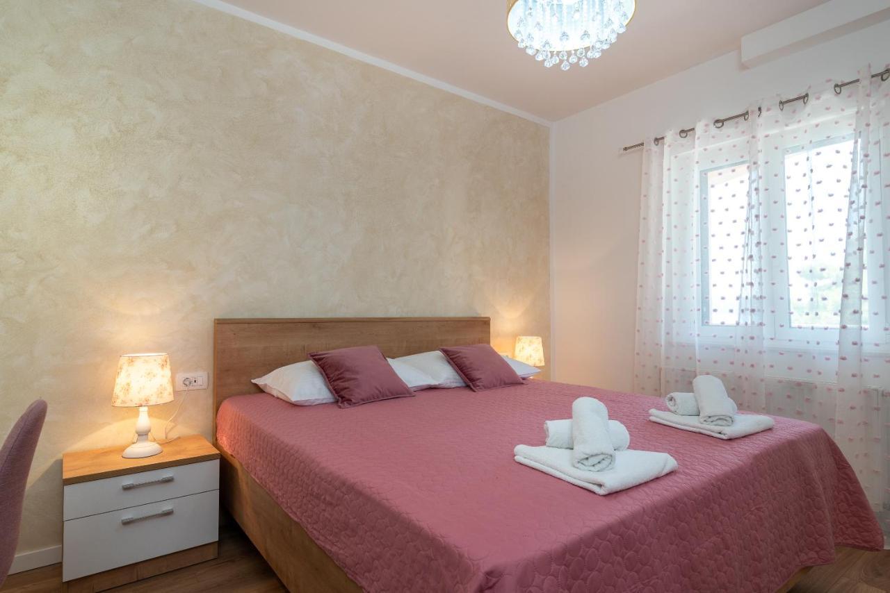 Apartments Villa Magdalena Trogir Exterior foto