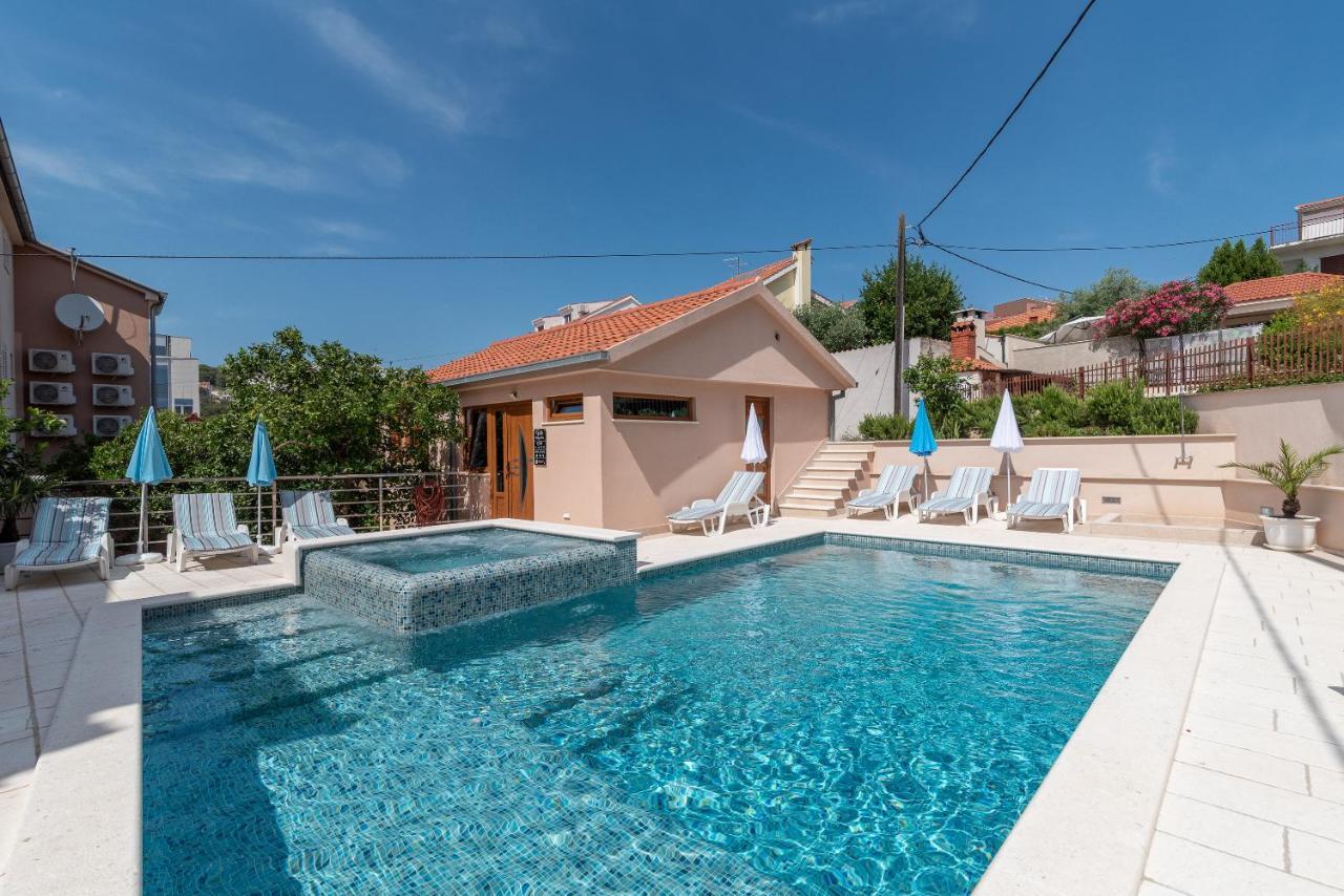 Apartments Villa Magdalena Trogir Exterior foto