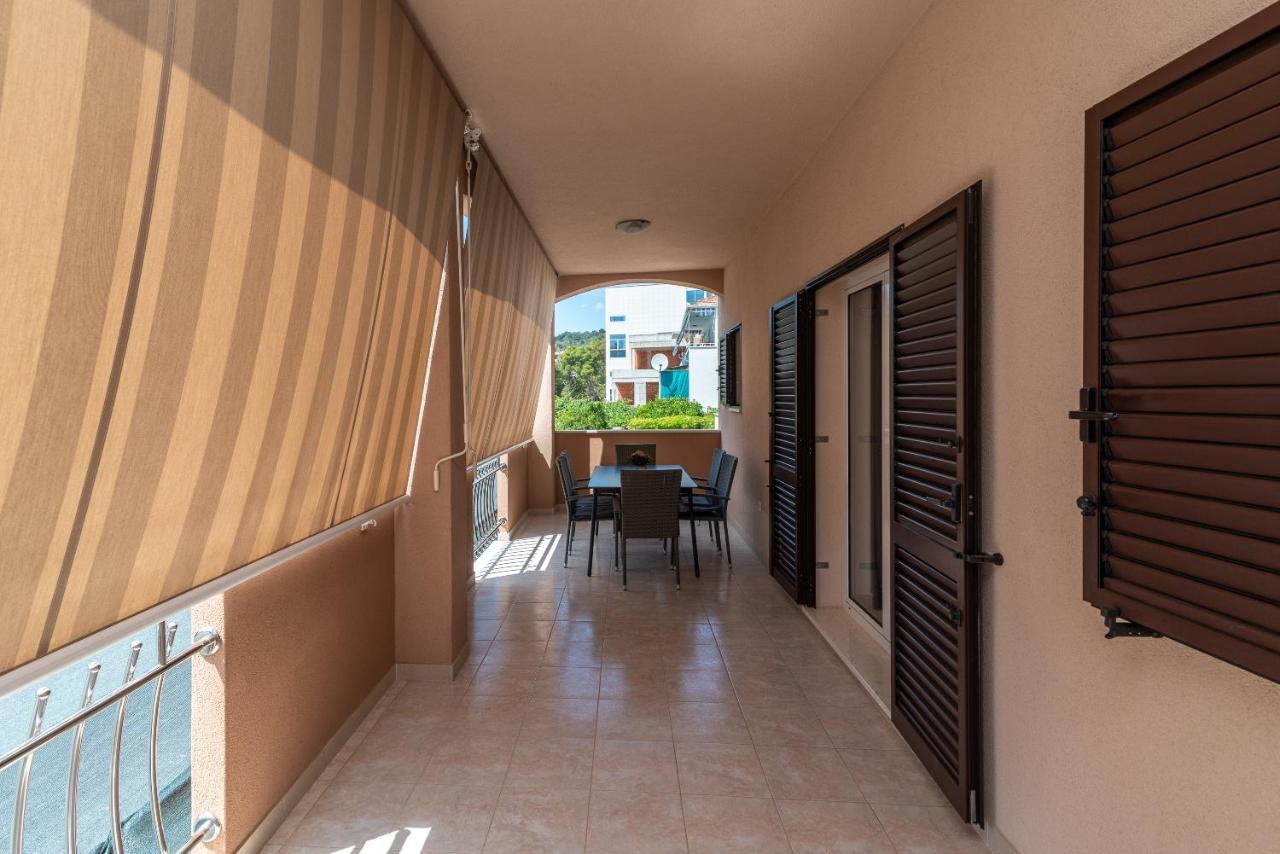 Apartments Villa Magdalena Trogir Exterior foto